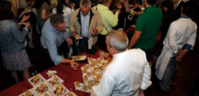 Una variada oferta. / Kamarero