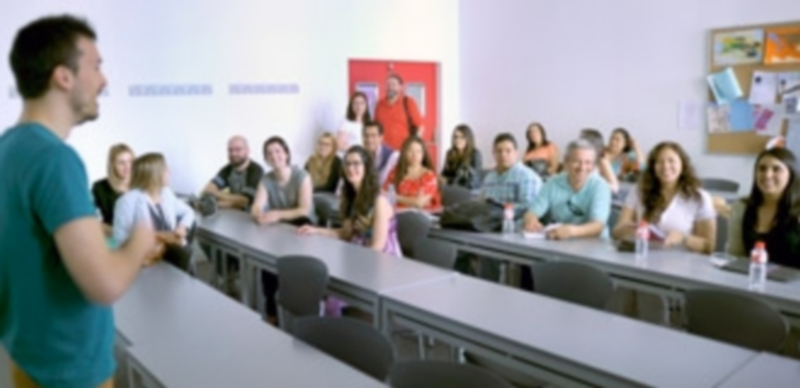 Expertos de siete países analizan los retos de la educación del siglo XXI 1 Alberto Acebes de Pablo al concluir una sesión de Didáctica de la Música. / Kamarero