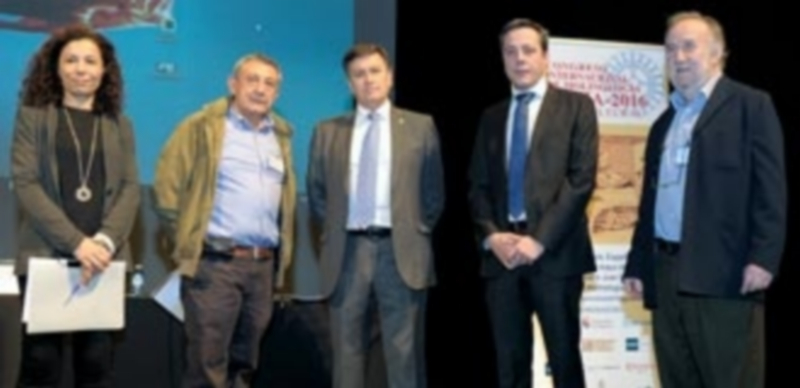 Autoriades y organizadores