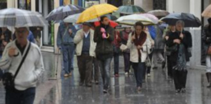 La capital segoviana registró ayer 8,4 litros por metro cuadrado de precipitaciones 1 Ayer volvieron a ser necesarios los paraguas en Segovia