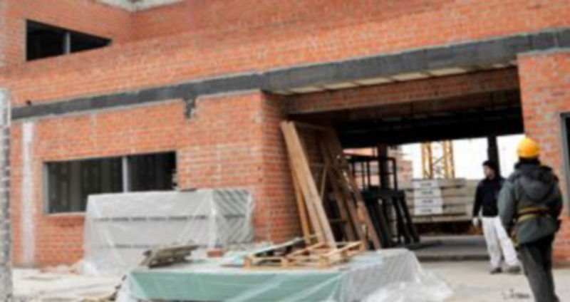 La pasada semana se ha vuelto a ver a trabajadores en la obra./Kamarero