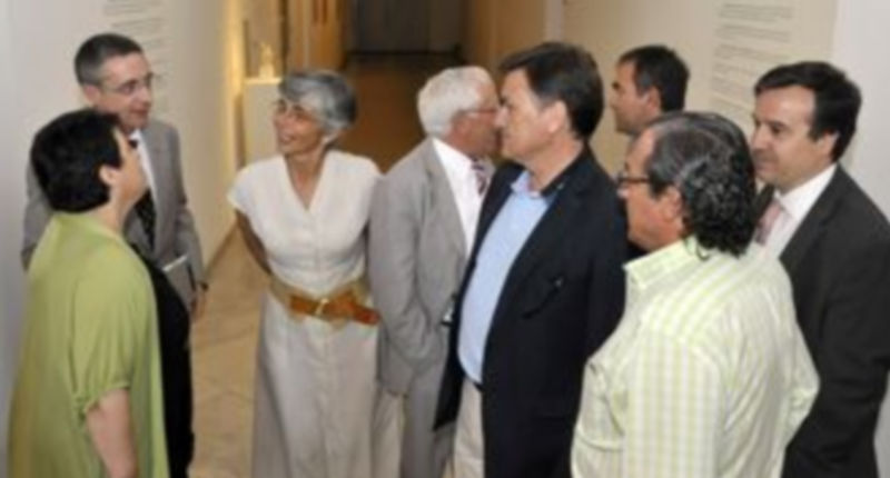 Los integrantes del Consorcio del Museo de Arte Contemporáneo Esteban Vicente antes de iniciar el pleno. / Juan Martin