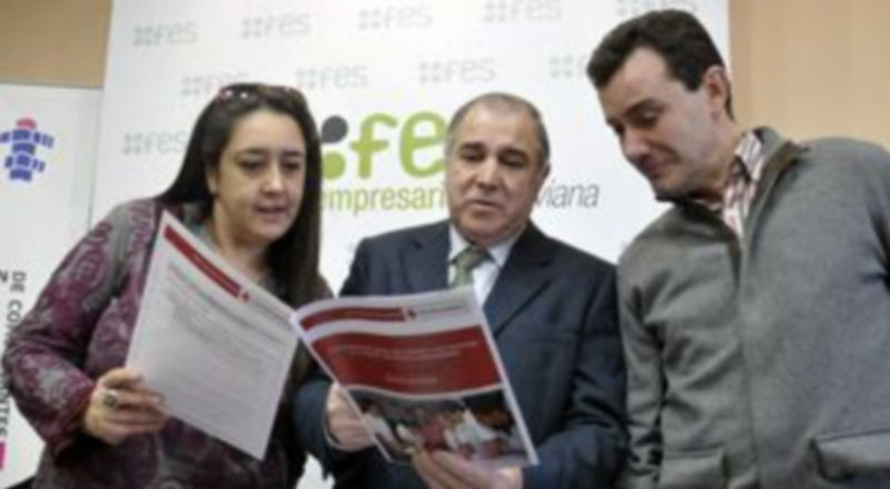 De izquierda a derecha: Raquel Calvo