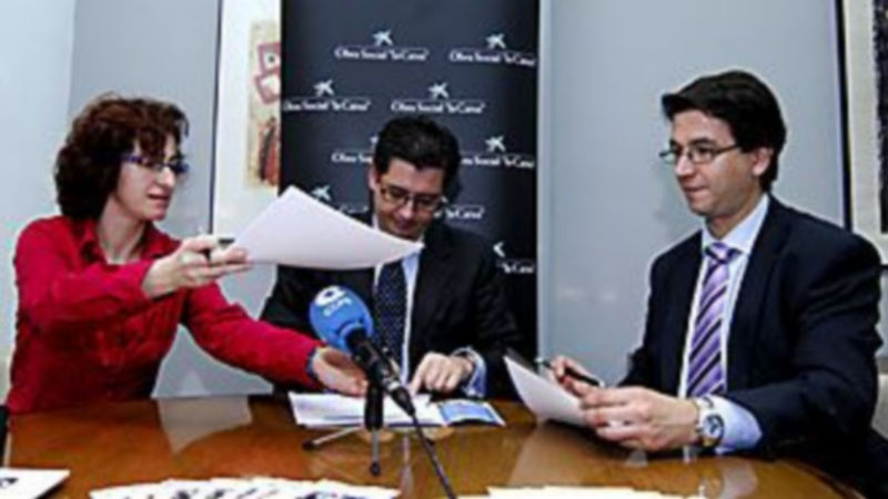 Firma del convenio de colaboración entre AJE