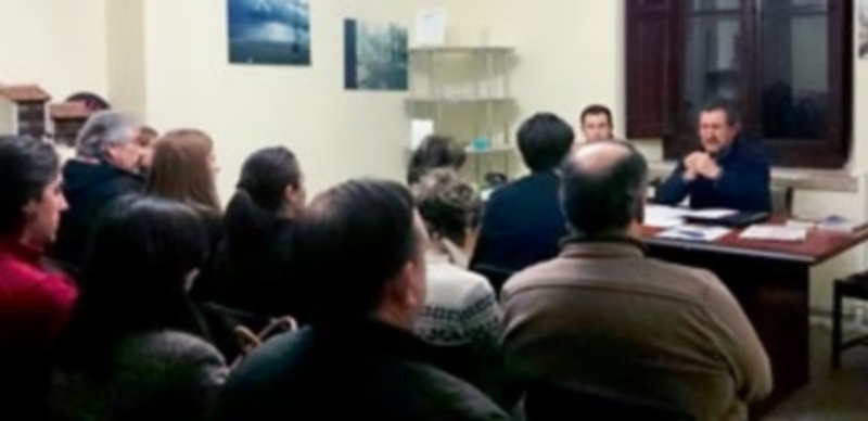 Un momento de la reunión celebrada hace unos días en la sede de la asociación en Turégano. / El Adelantado