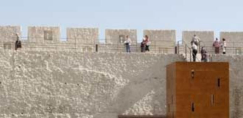 Más de 2.100 personas visitaron la localidad durante el mes de julio 1 El adarve de la muralla permanece abierto; solo es necesario recoger la ficha en la Oficina de Turismo. / Gabriel Gómez