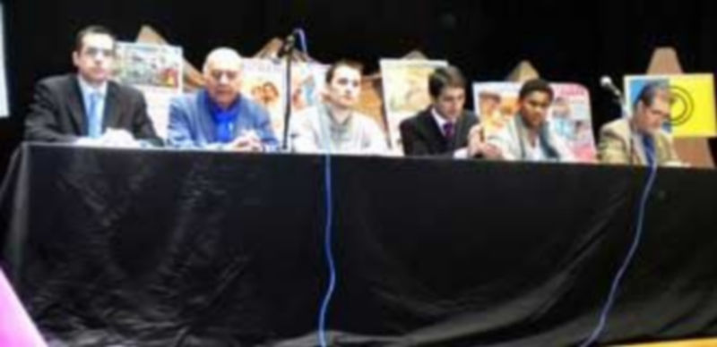 La mesa presidencial de la gala taurina de Cantalejo. / Alonso Fernández