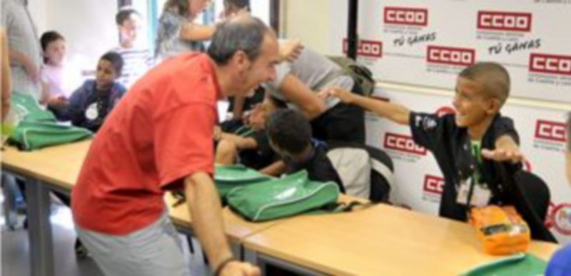 El encuentro de familias y niños ha sido emocionante. / ALBERTO BENAVENTE