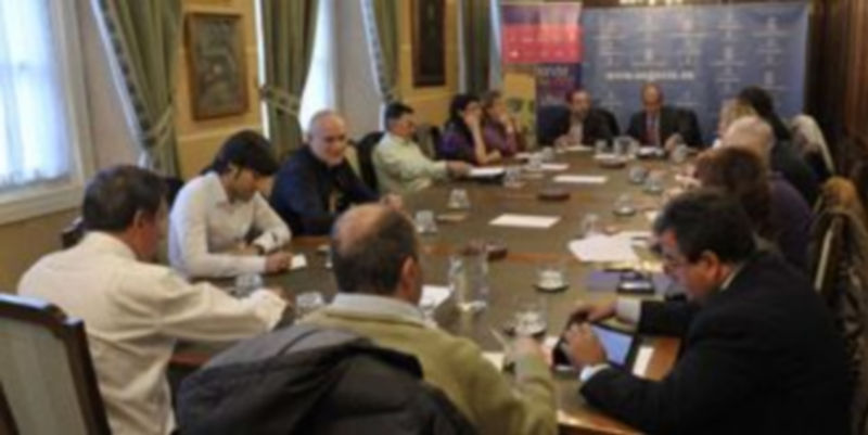 Un momento de la reunión del jurado