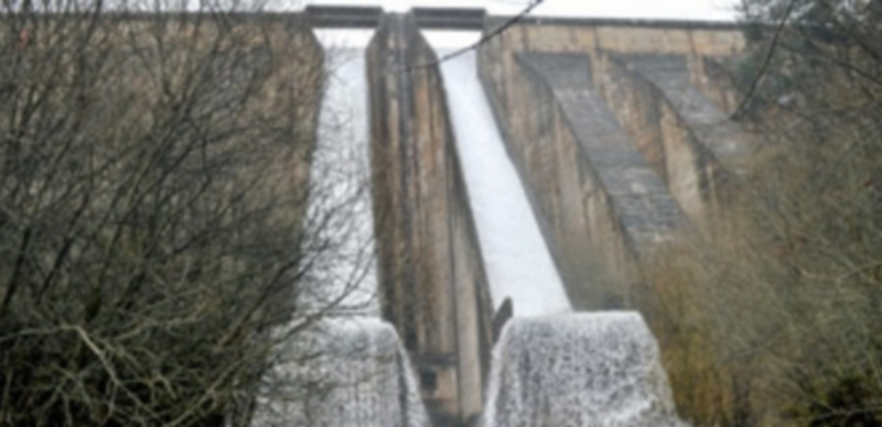 Pantalla de la presa de Puente Alta