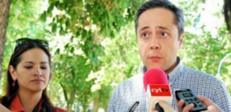 Naxalli Lozano y José Bayón