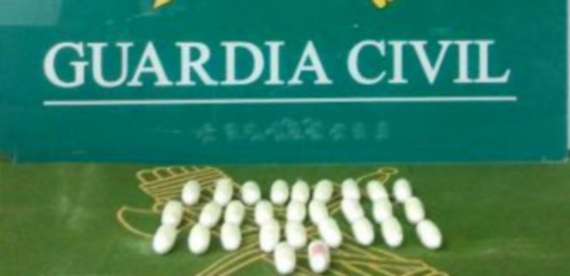Imagen proporcionada por la Guardia Civil de la droga incautada. / El Adelantado
