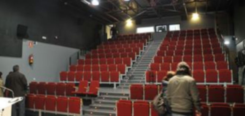 Una de las salas del espacio cultural municipal que se ha habilitado en las instalaciones de la antigua cárcel. / Juan Martín