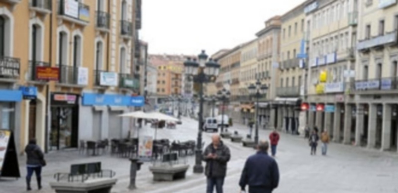 Desaceleración en la compraventa de viviendas en el segundo mes del año en Segovia capital y provincia. / KAMARERO