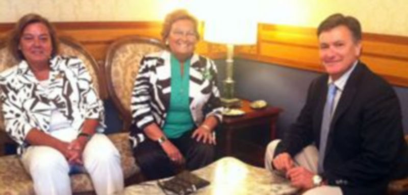 De izquierda a derecha: Elena García Gil