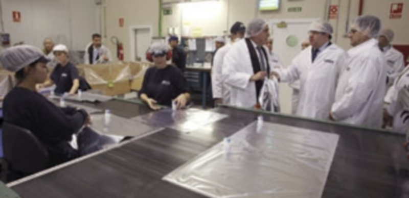 El presidente de la Junta (en el centro