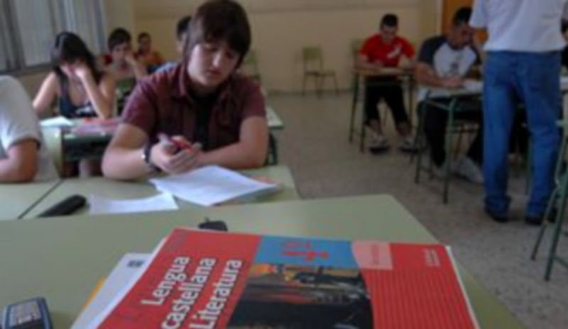 Imagen de archivo de alumnos de ESO en un centro de Secundaria de la provincia. / Juan Martín