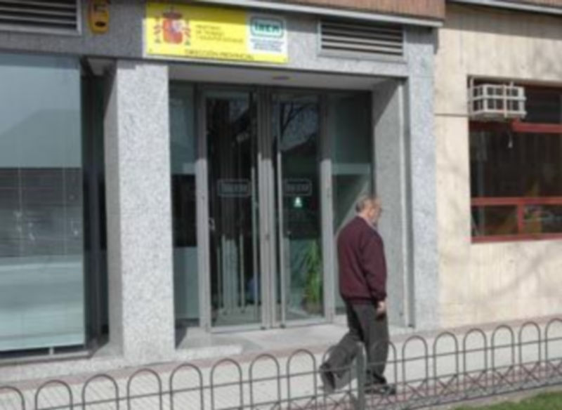 Oficina del INEM en Segovia. Un total de 265 personas encontraron trabajo en la provincia de Segovia en junio./ F. Peñalosa