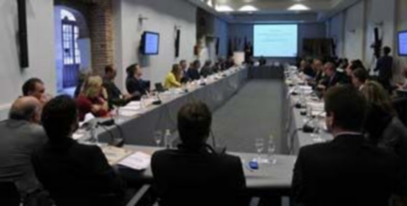 Reunión de arquitectos en IE Universidad. / El Adelantado