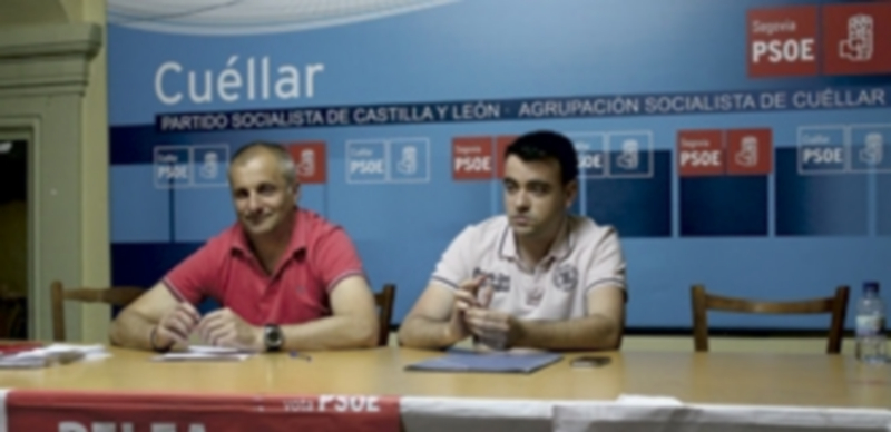 Miembros de la Agrupación Socialista de la localidad en su última rueda de prensa. / Chantal Núñez