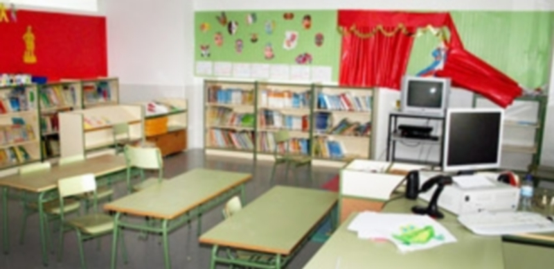 Un total de 40 municipios podrán reformar sus colegios en verano 1 Aula de uno de los colegios que se beneficiará de las reformas financiadas por las administraciones. / El Adelantado