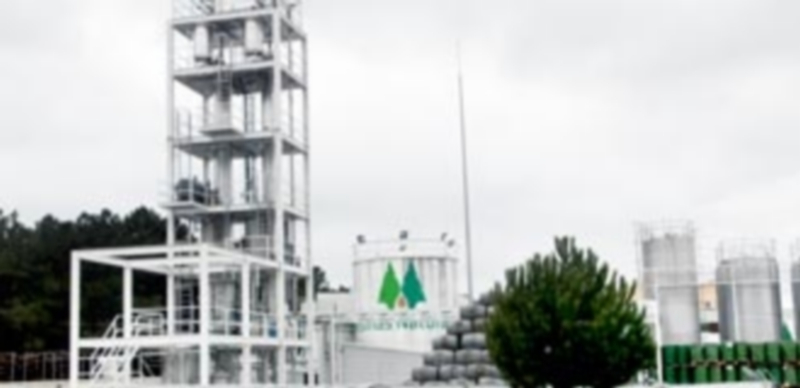 La empresa Resinas Naturales se ubica en el polígono industrial de Cuéllar. / C.N.