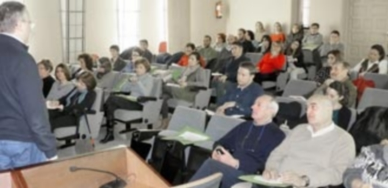 Decenas de empresarios participaron en el último curso de marketing