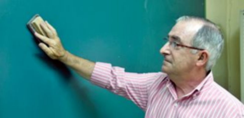 Después de 15 años en la Delegación Territorial de la Junta y en la Diputación