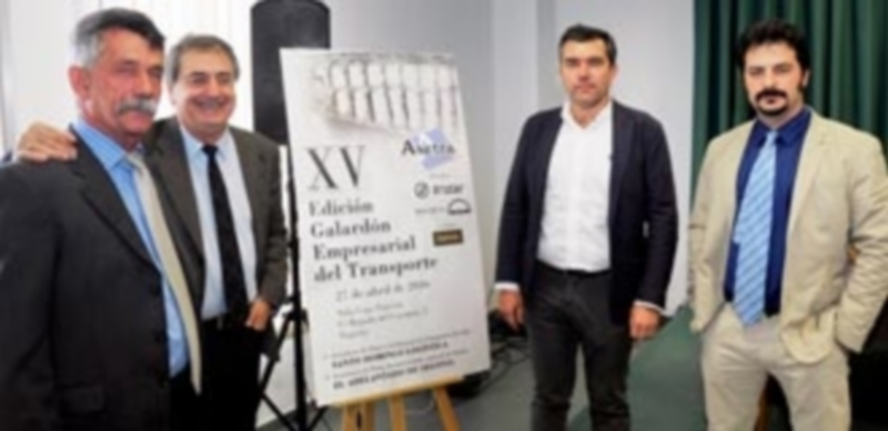 De izquierda a derecha