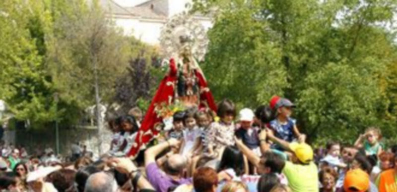 Miles de romeros mostrarán su fervor a la imagen de El Henar. / Gabriel Gómez