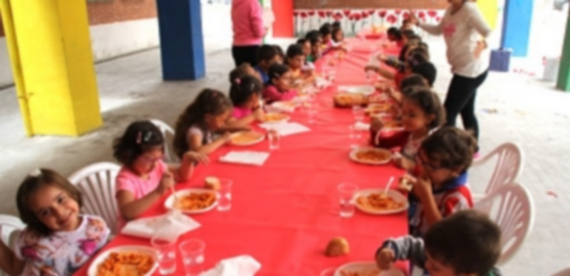 Macarronada de despedida del programa multiactividades del Ayuntamiento. / C.N.