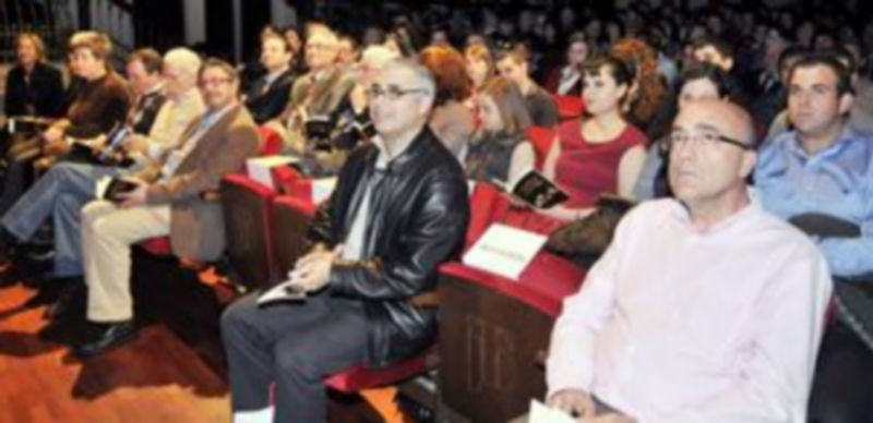 Un momento del recital de poesía del Día de la Poesía de 2011