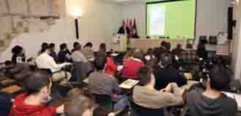 Taller sobre el uso adecuado de la madera en la construcción. / E.A.