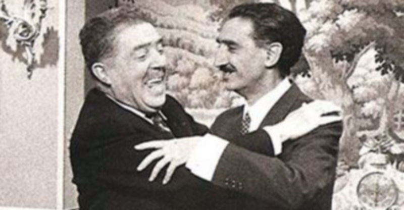 Foto de archivo en la que se ve una afectuosa imagen de los dos homenajeados./ EA.