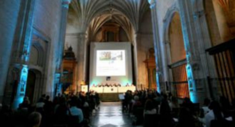 Imagen de la ceremonia de inauguración del pasado curso en el Aula Magna del Monasterio de Santa Cruz. / Juan Martín