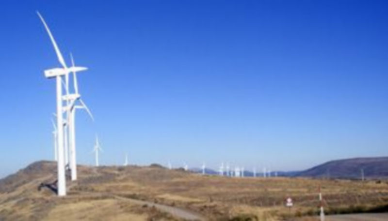 Parque eólico instalado en las cercanías de Villacastín
