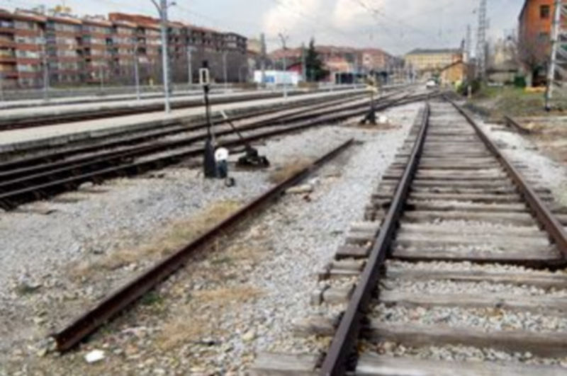Imagen de la estación antigua de Segovia desde donde parte un ramal a Villalba y otro a Medina