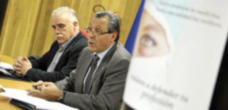 Tomás Toranzo (derecha)