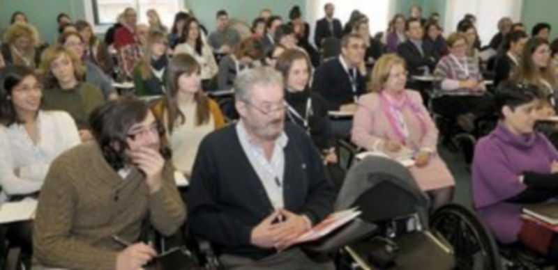 El encuentro ha reunido a docentes y sanitarios de varias comunidades autónomas./ Alberto Benavente