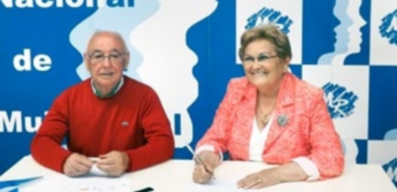 La presidenta de FEMUR