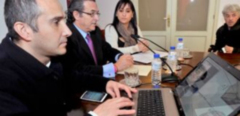 Un momento de la presentación del nuevo sistema en la Diputación Provincial. / KAMARERO