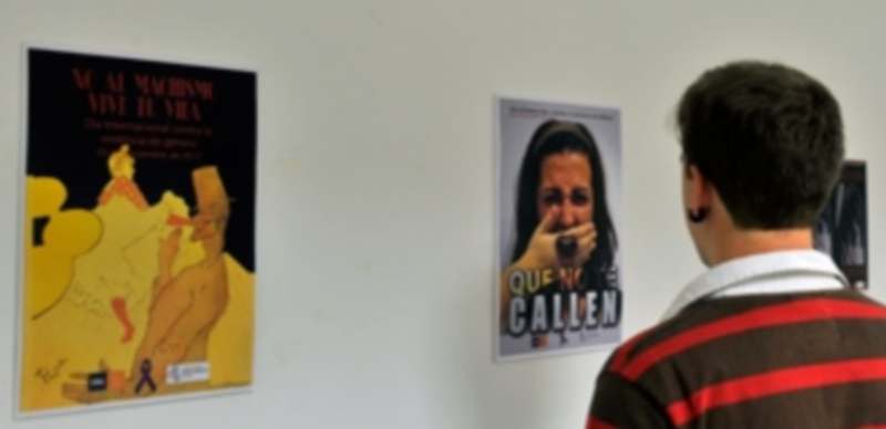 La muestra puede verse en la sala de la biblioteca del Campus María Zambrano. / K.