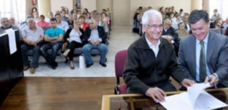 El alcalde de Castillejo de Mesleón