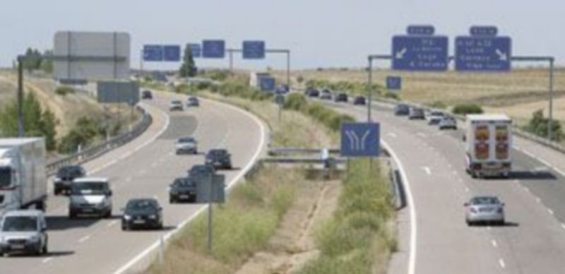 Ciculación en la carretera de La Coruña (A-6)