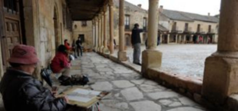 El entorno histórico de Pedraza se verá libre de cables próximamente./ Kamarero