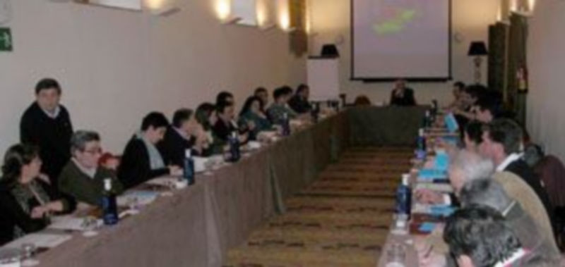 El curso se desarrolla a lo largo de este fin de semana con la participación de 35 alcaldes del Partido Popular. / El Adelantado.