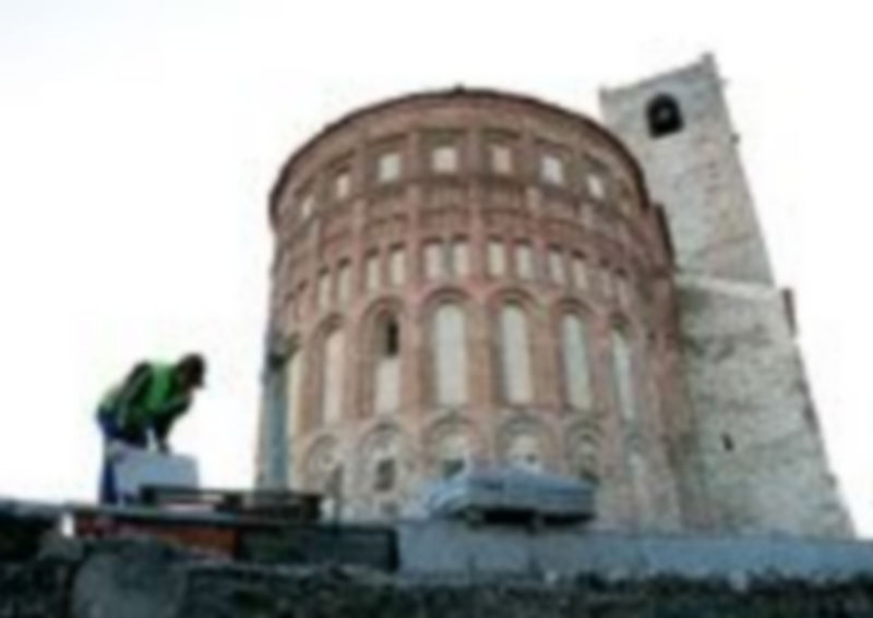 En estos momentos se ultima la urbanización exterior del templo. / Gabriel Gómez