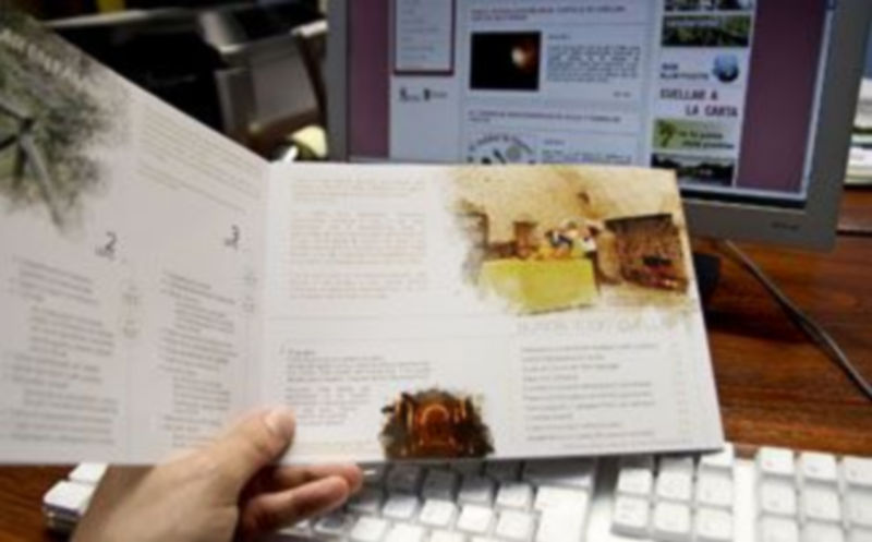 Imagen del folleto promocional “Cuéllar a la carta” que puede consultarse en la página web: www.cuellar.es./Gabriel Gómez