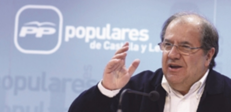 La oposición pregunta a Herrera por las declaraciones de la trama eólica 1 El presidente de la Junta de Castilla y León