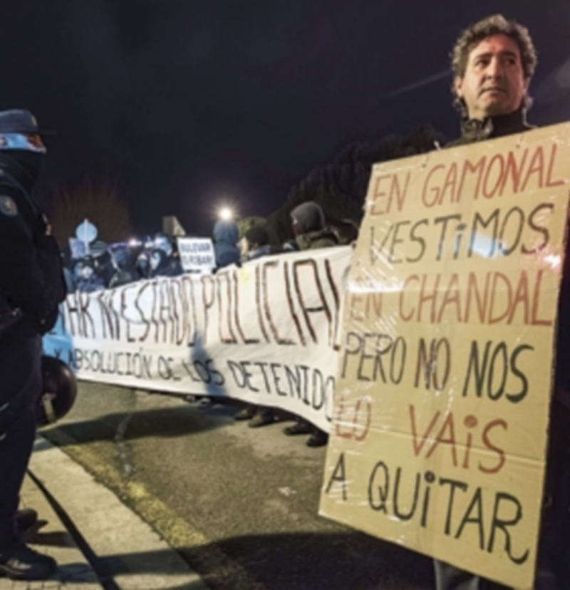 La mecha de Gamonal se extiende a todo el país con decenas de protestas 1 Los vecinos de Gamonal mantuvieron ayer sus protestas. / Efe